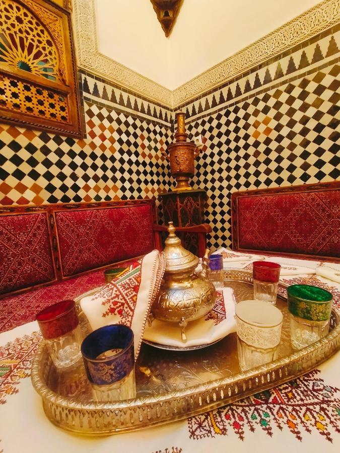 Riad dar Kirami Fez Bagian luar foto